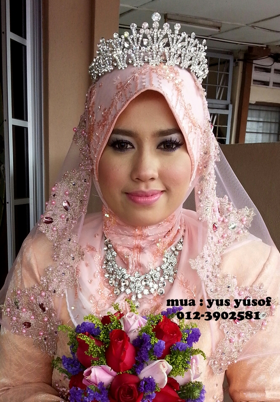 Anggun Mempelai Butik (Makeup Artis) BUTIK PENGANTIN MUSLIMAH: March 2013