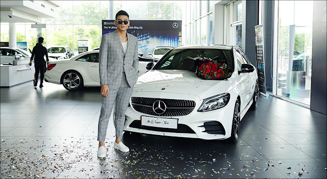 Người mẫu 9x Lê Xuân Tiền tậu Mercedes C300 AMG 2019 giá 1,9 tỷ đồng