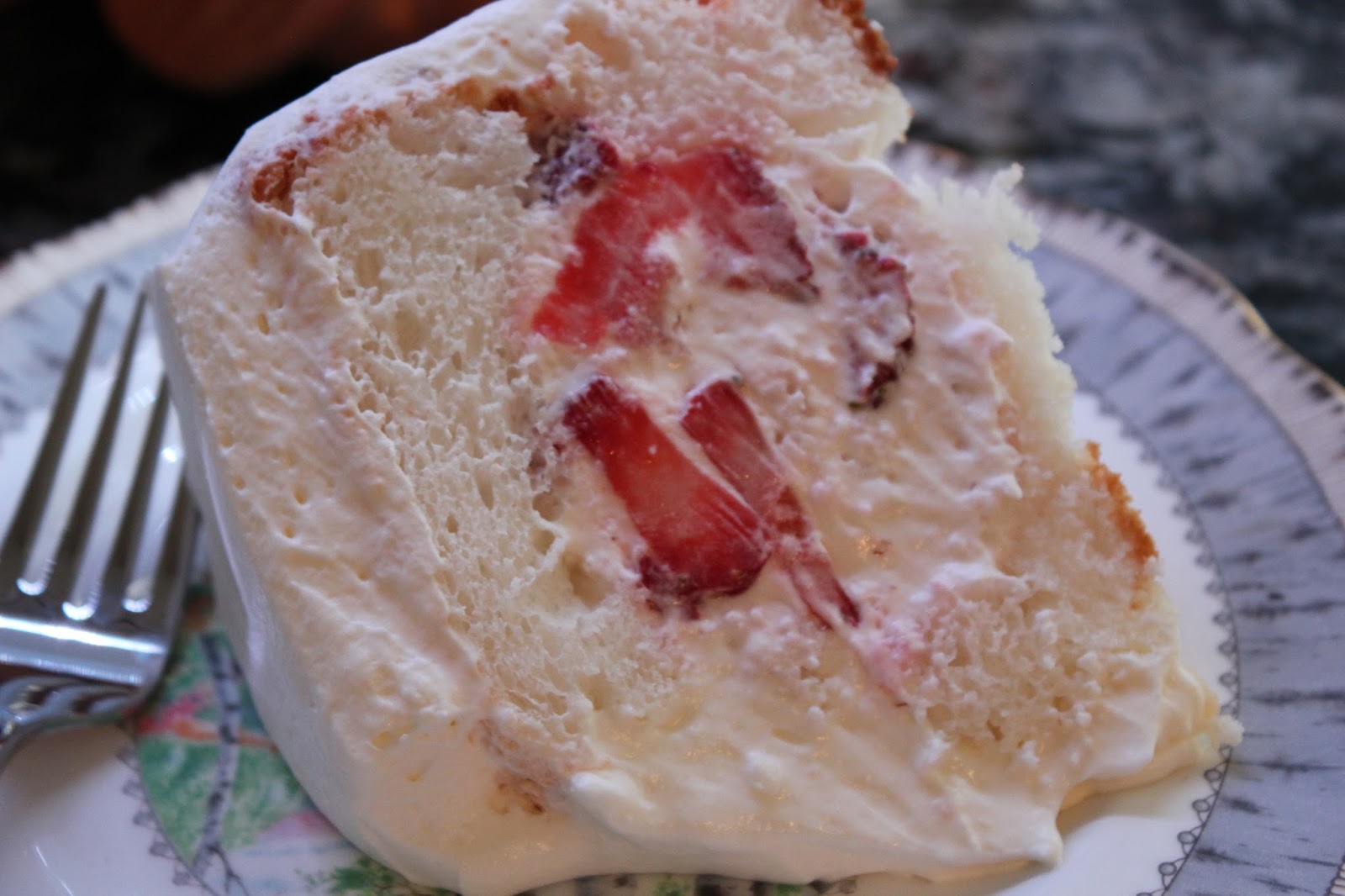 Sisters Luv 2 Cook Angel Berry Tunnel Cake