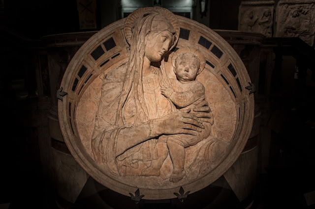 Escultura de Donatello :: Canon EOS5D MkIII | ISO800 | Canon 17-40@27mm | f/4.0 | 1/40s Escultura de Donatello :: Canon EOS5D MkIII | ISO800 | Canon 17-40@27mm | f/4.0 | 1/40s