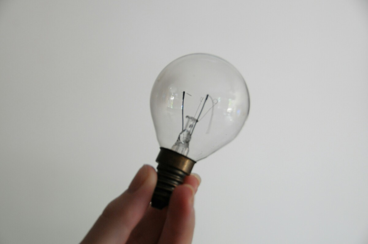 A fused electric bulb has its filament cut. Why? My Q/A Corner