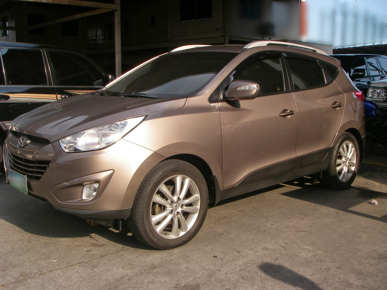 Cars For Sale in the Philippines: 2012 Hyundai Tucson 4x4 CRDi Automatic