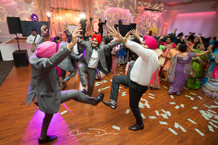 Navneet Kanwar Sikh Wedding In San Jose California Cosmin Bay Area Sikh Punjabi Wedding Photography California Indian Marriage Pictures Paradise Ballroom Fremont Reception