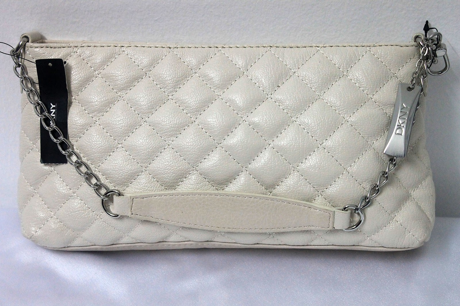 Boutique Malaysia DKNY Quilted Leather Small shoulder Bag