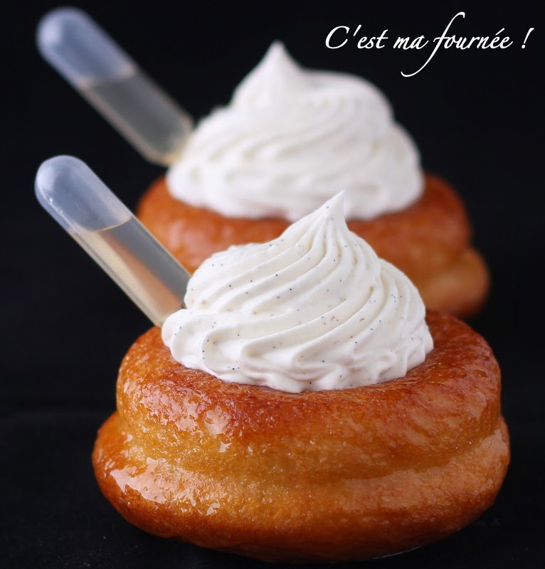 Le Baba Au Rhum Chantilly Ivoire Vanille