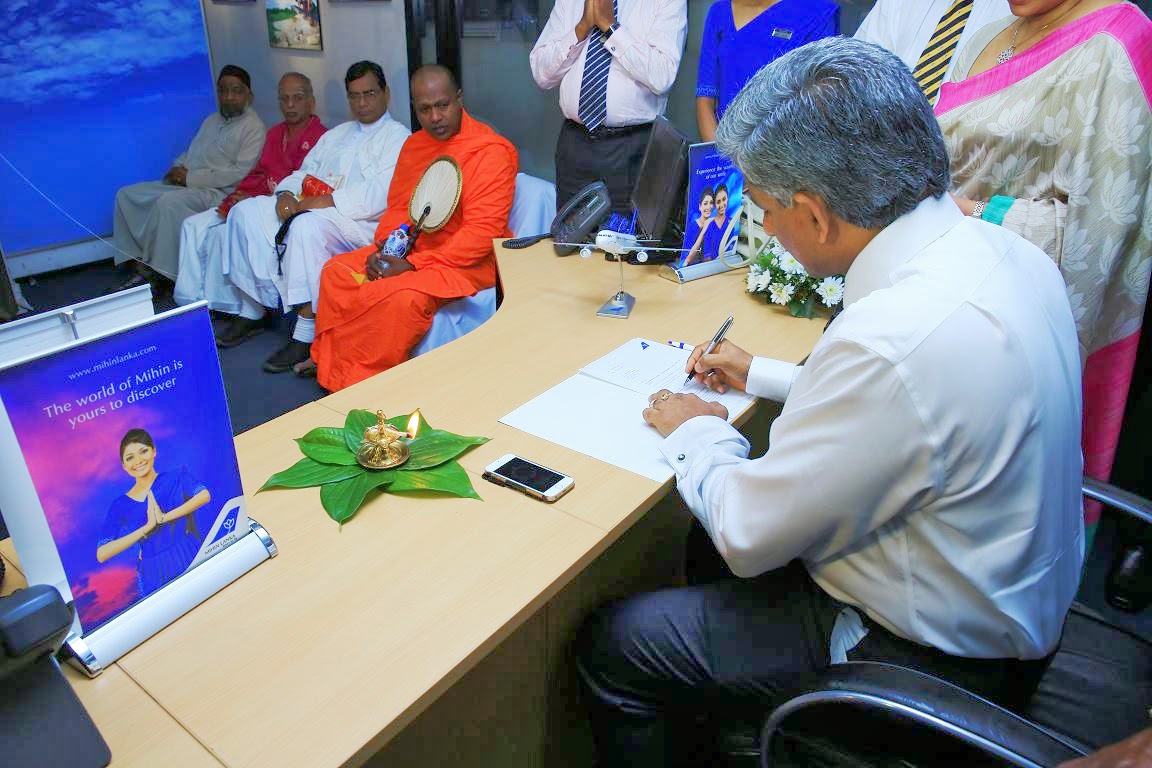 Nishantha Ranatunga inaugurated as ChairmanCEO of Mihin Lanka 