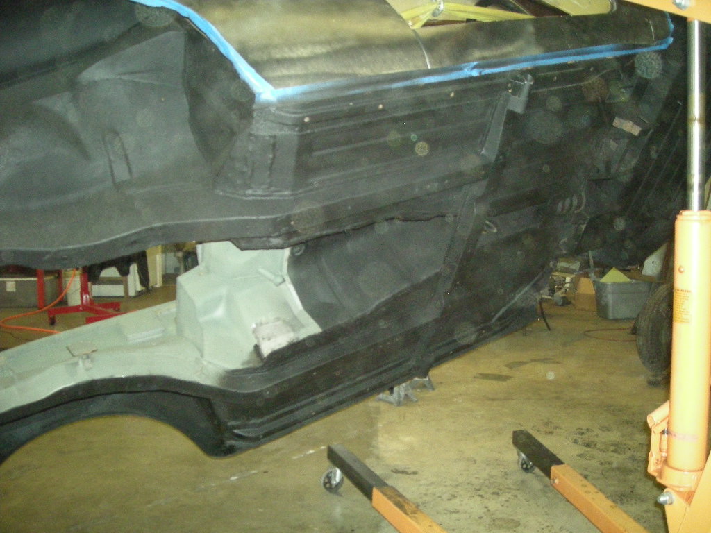 TOMMY'S TOPLESS CARS CLEANING AND PAINTING UNDERNEATH THE CAR