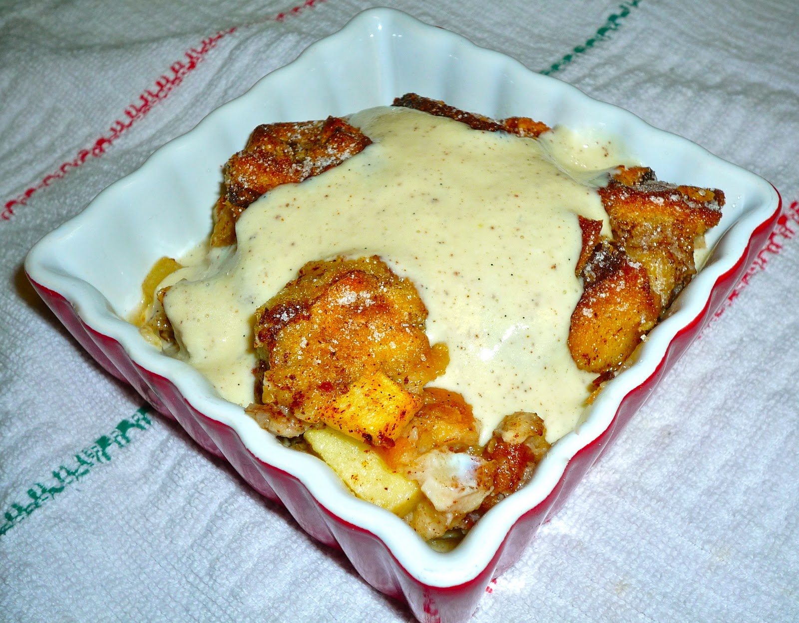 The Weekend Gourmet AppleRaisin Cinnamon Bread Pudding w/Creamy