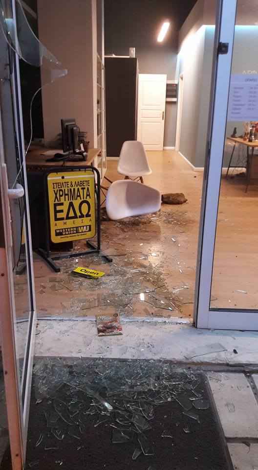 Μεγάλοι στρόφιγγες σε τιράντες