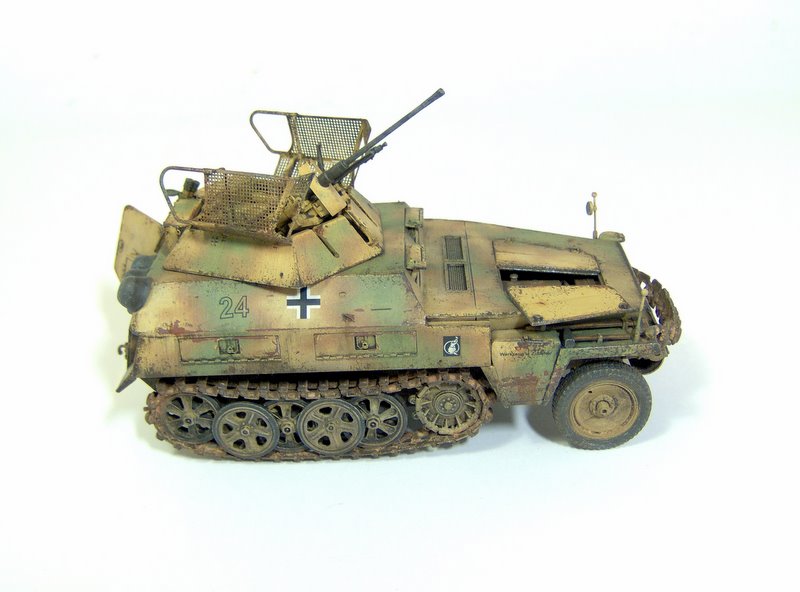 Gulumik Military Models: SdKfz 250/9 Neu 1/35 - Dragon - Gallery