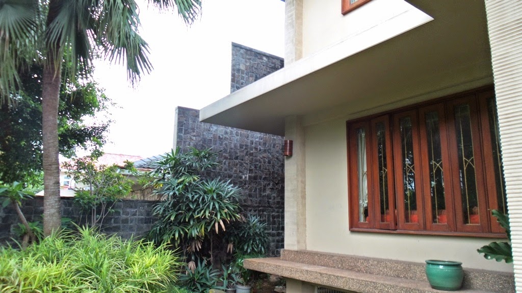 rent house in pondok indah