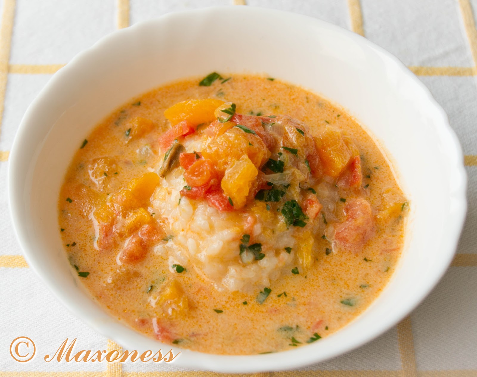 Суп из тыквы и цветной капусты рецепт. Суп пюре из тыквы и цветной капусты. Суп пюре из тыквы и цветной капусты. Суп куриный с омлетом. Суп из тыквы и цветной капусты рецепт.