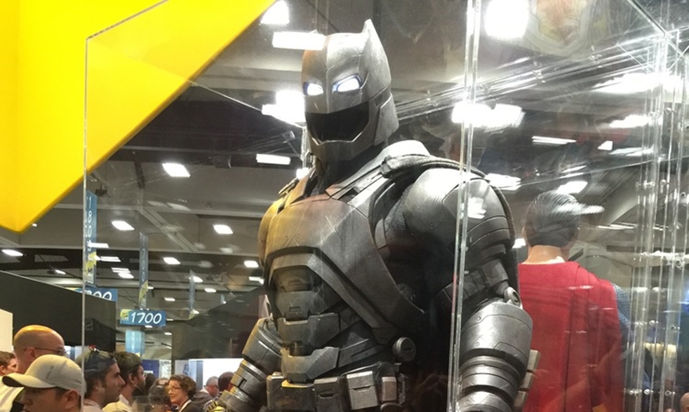 Comicrítico: SDCC: ¡Impresionante armadura de Batman!