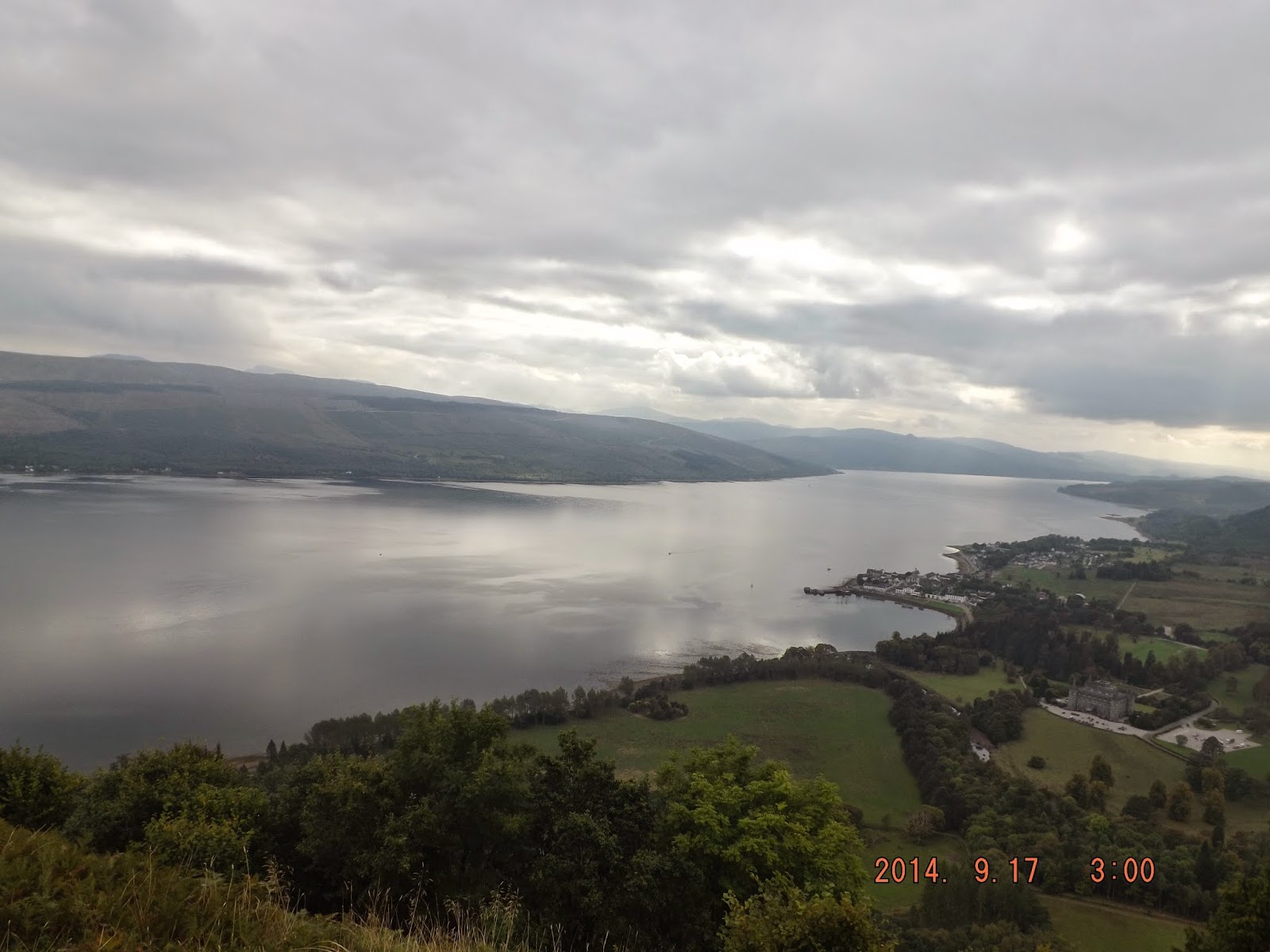 Loch Shiel A Loch Shiel tó skót hosszan terül el a skót tájon