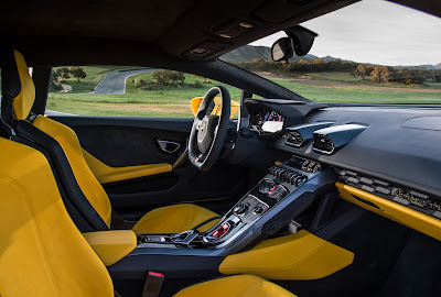  Lamborghini yakni perusahaan asal italia yang memproduksi sejumlah supercar keren sepert Spesifikasi Lamborghini Huracan