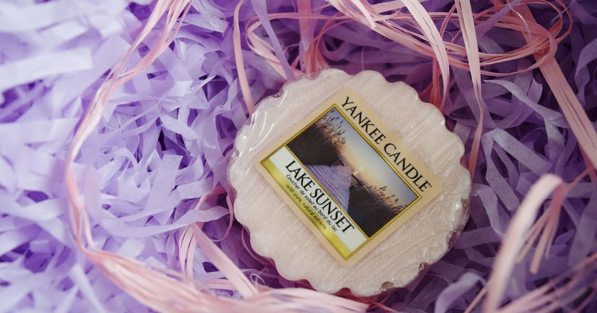 Idealnie nieidealne malinowe usta. Yankee Candle Lake Sunset
