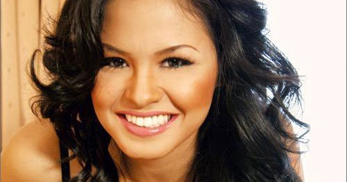 Model Majalah Popular World: Foto Dena La Rosa Model Majalah Popular World