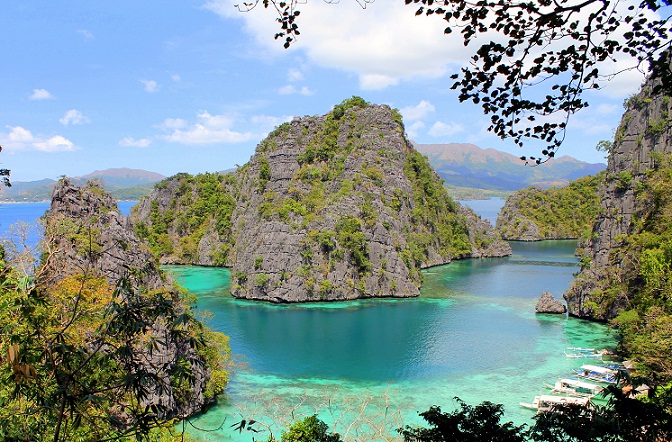 Palawan Place: Kayangan Lake
