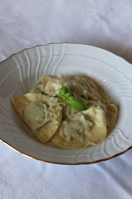 ravioli carciofi e basilico.