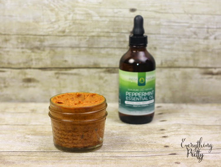 Homemade muscle rub recipe for sore, tired muscles  Uses peppermint, turmeric, ginger, and peppermint essential oil.