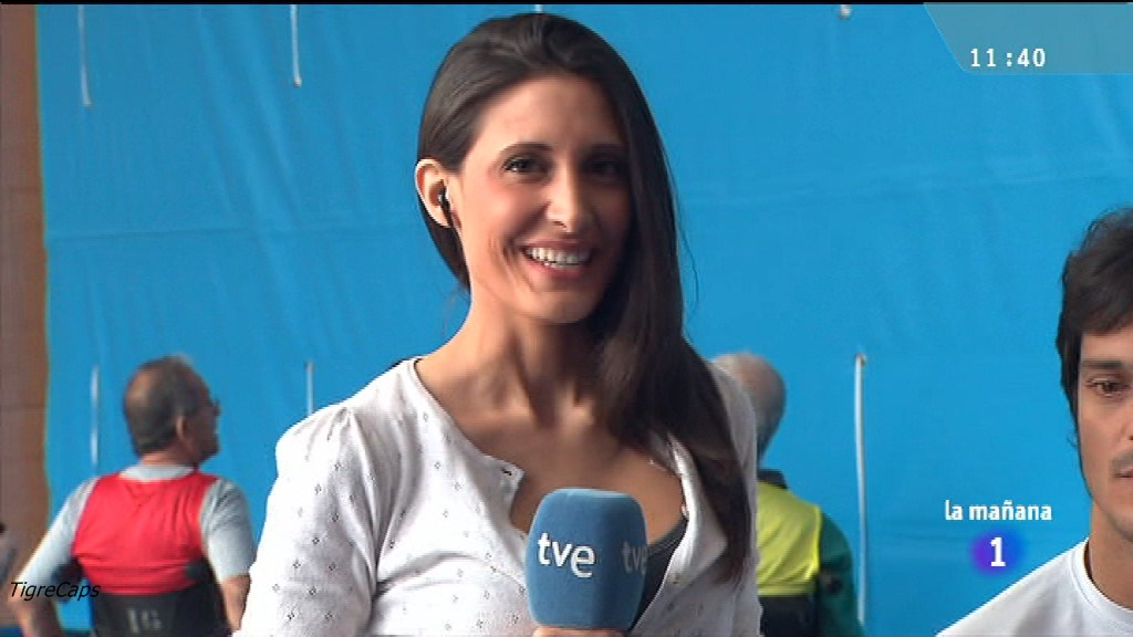 El Ba&uacute;l de las Famosas: Laura Riu -reportera tve 27/09