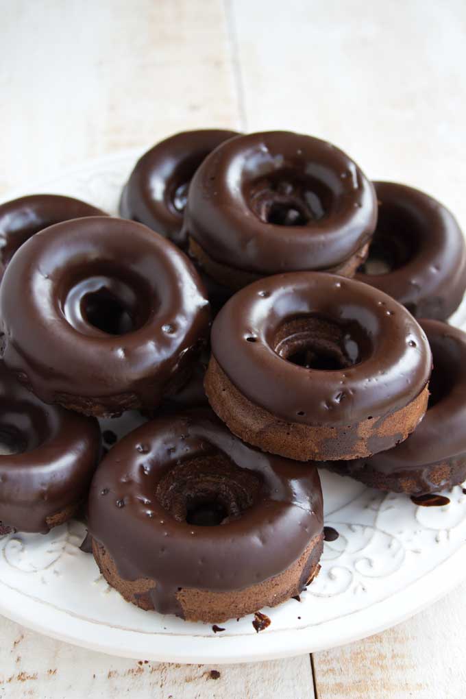 These moist Keto chocolate donuts will satisfy the most urgent chocolate craving. A delicious treat that's sugar free, gluten free and low carb. #Keto #Lowcarb #sugarfree #donuts #chocolate #dessert #glutenfree