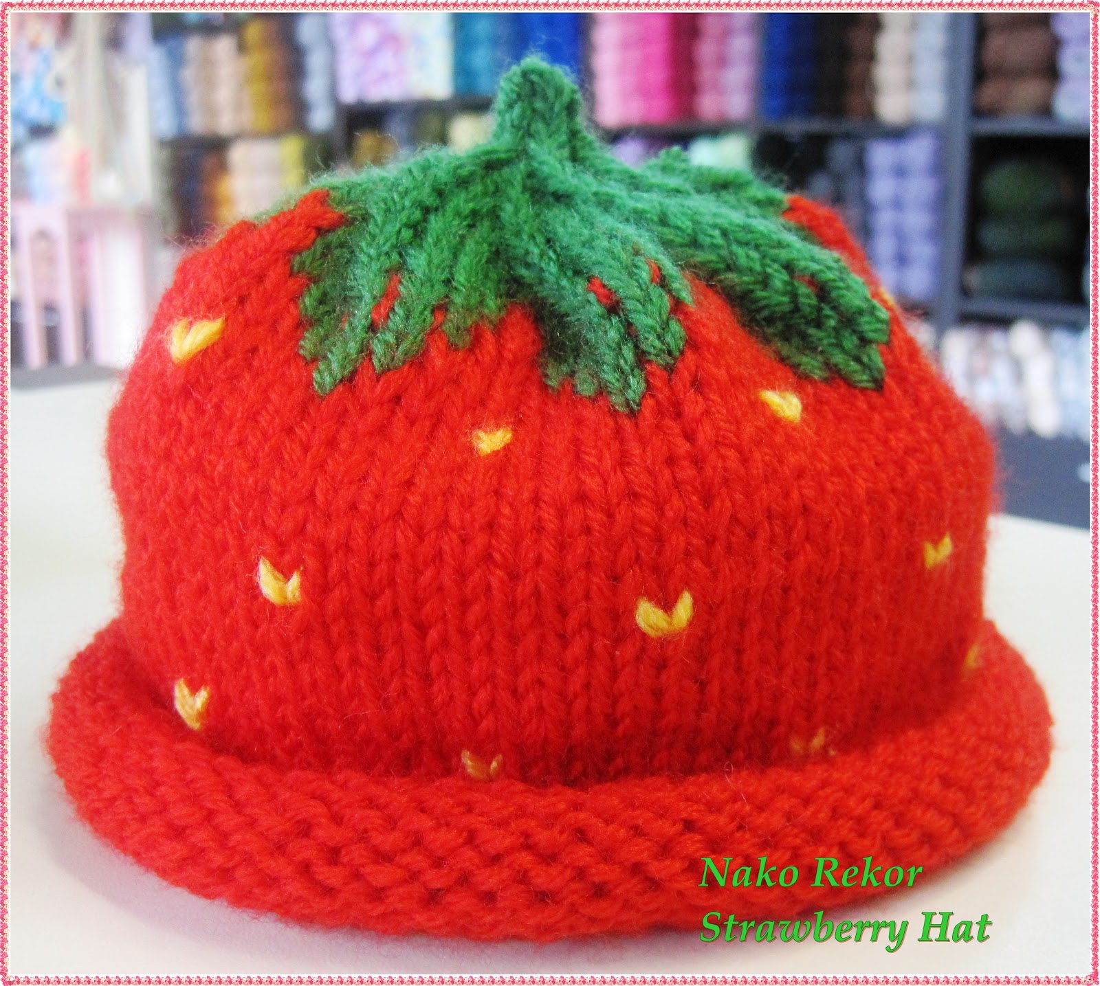 น้ำปลายใบ Strawberry Hat หมวกสตรอเบอรี่