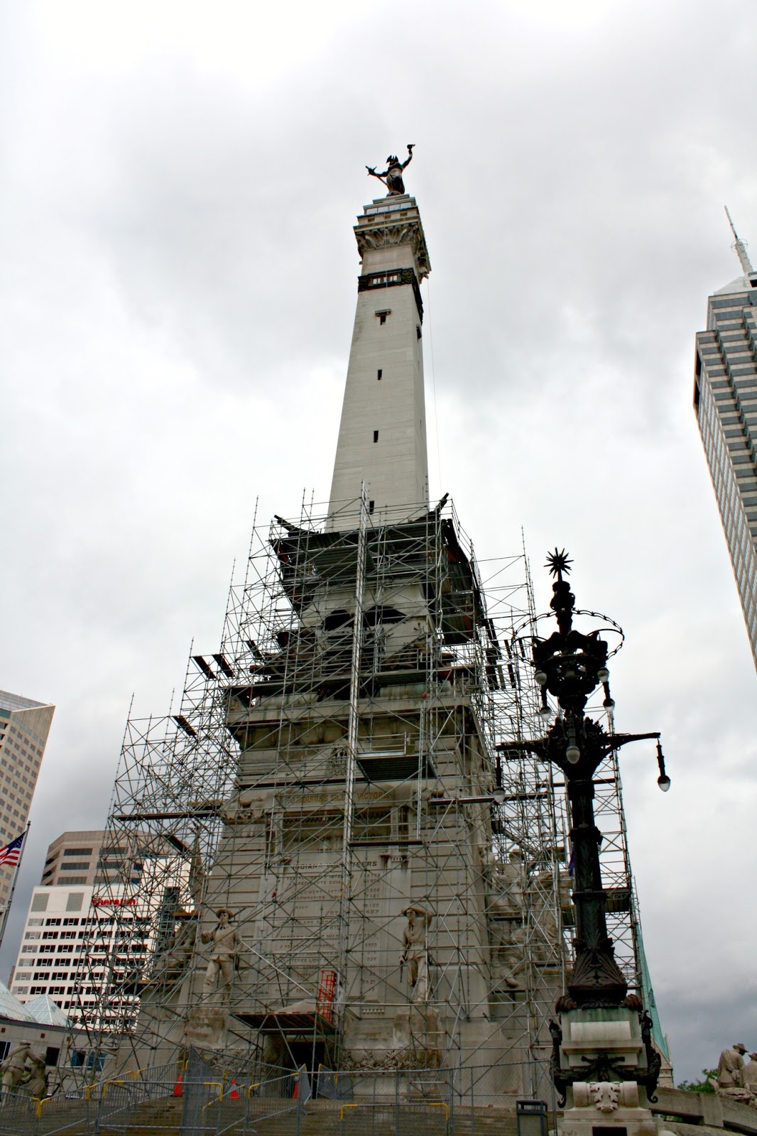 SOLDIERS & SAILORS MONUMENT PIN 