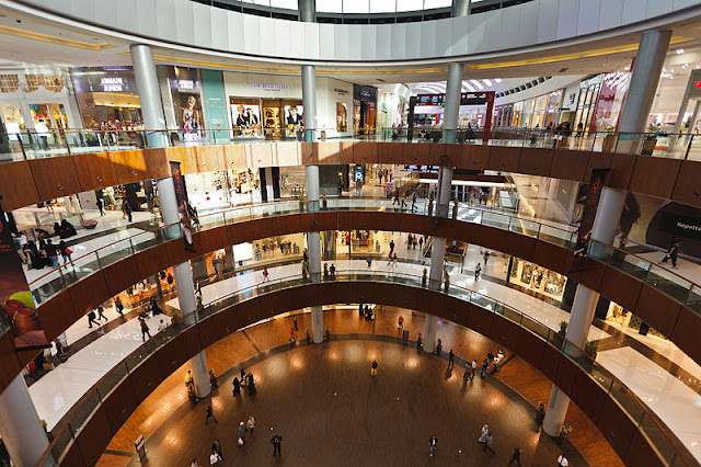 WORLD's LARGEST SHOPPING MALL