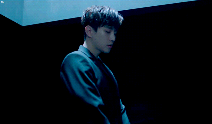 2018FlashLight_001.gif