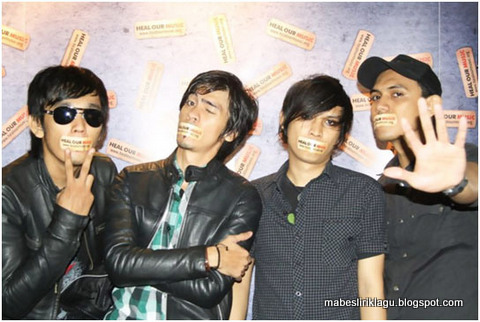 Pilot Band - Sepanjang Hidupku Pilot Band - Sepanjang Hidupku Lirik