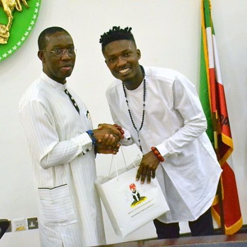 Delta State Governor, Okowa Gifts BBNaija Winner, Efe N15million (Photo)
