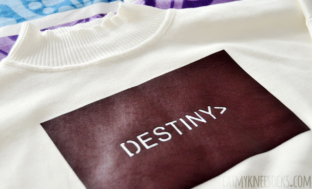 SheIn Fashion Review: Printed Sweater Details on the ulzzang-style, Tumblr-esque mock-neck dip hem asymmetric long sleeve printed "Destiny" sweater from SheIn.
