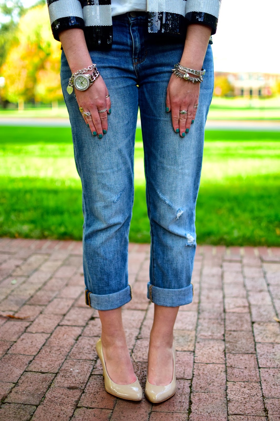 Kathleen's Fashion Fix: Boyfriend Material :: sparkle blazer + jeans