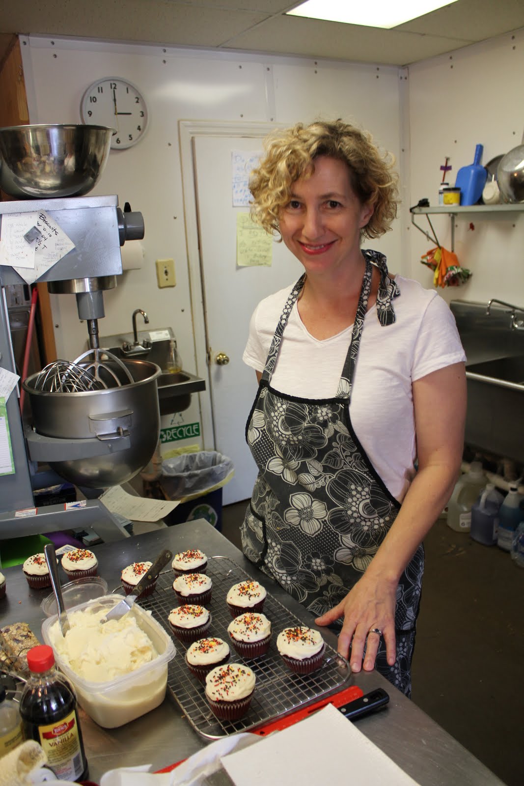 my life in cake to the World, Cake Ladies!