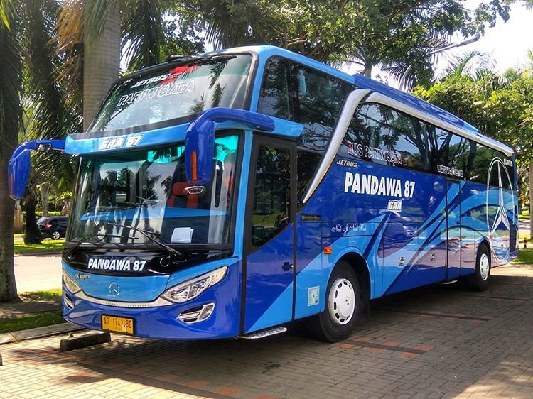Mewahnya Armada Pandawa 87: Raja Jalan Raya yang Menawarkan Kenyamanan Tak Tertandingi
