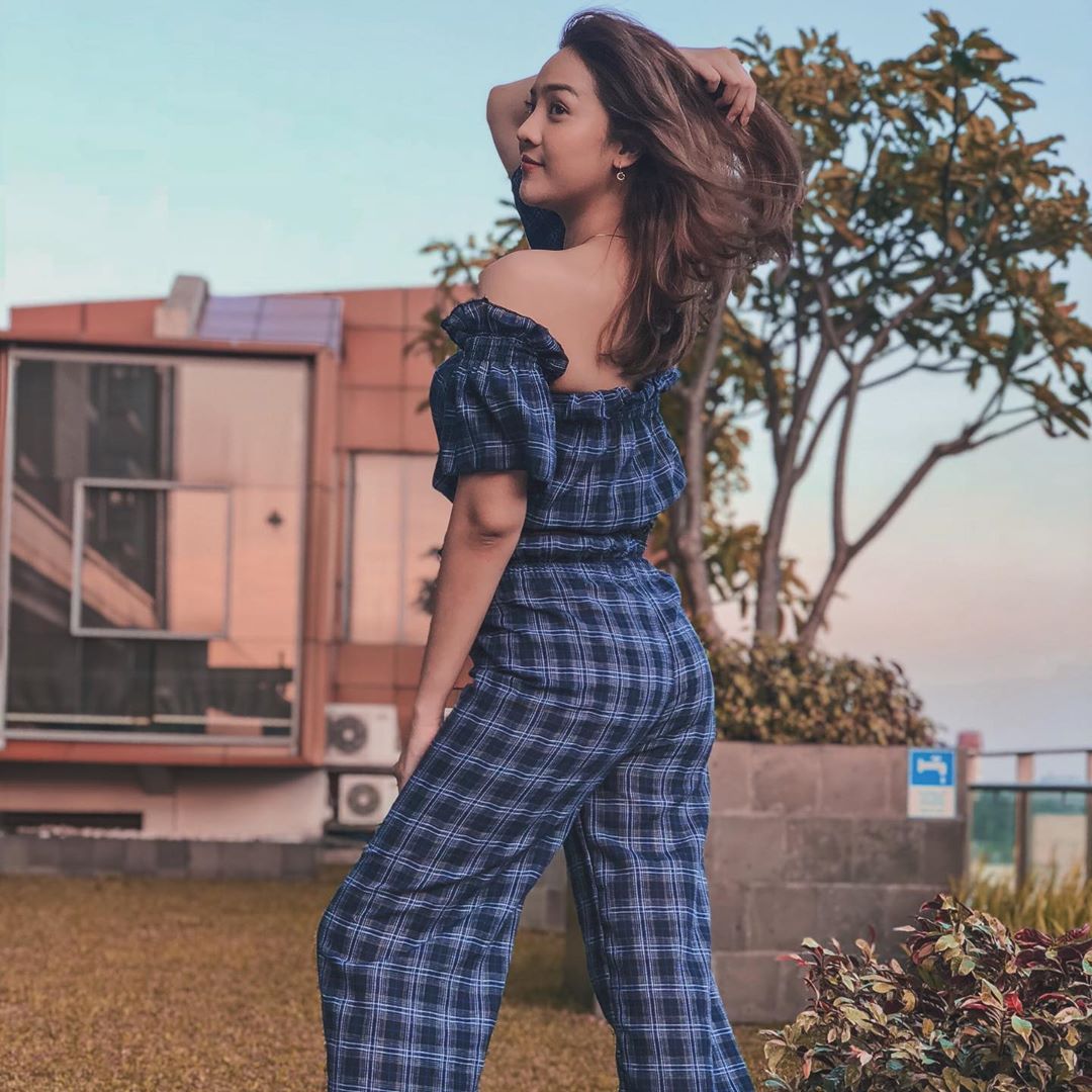 Foto Anya Geraldine Pose Seksi Yang Banyak Di Like di Instagram - Hot