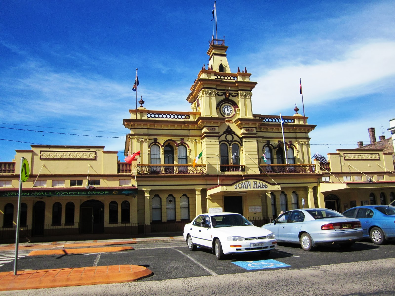 Crawf and Sue On the Move: Friday, June 21, 2013