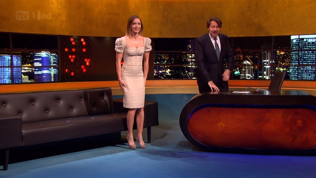 TVDeSab: Emily Blunt - The Jonathan Ross Show S03E6 09/22/2012