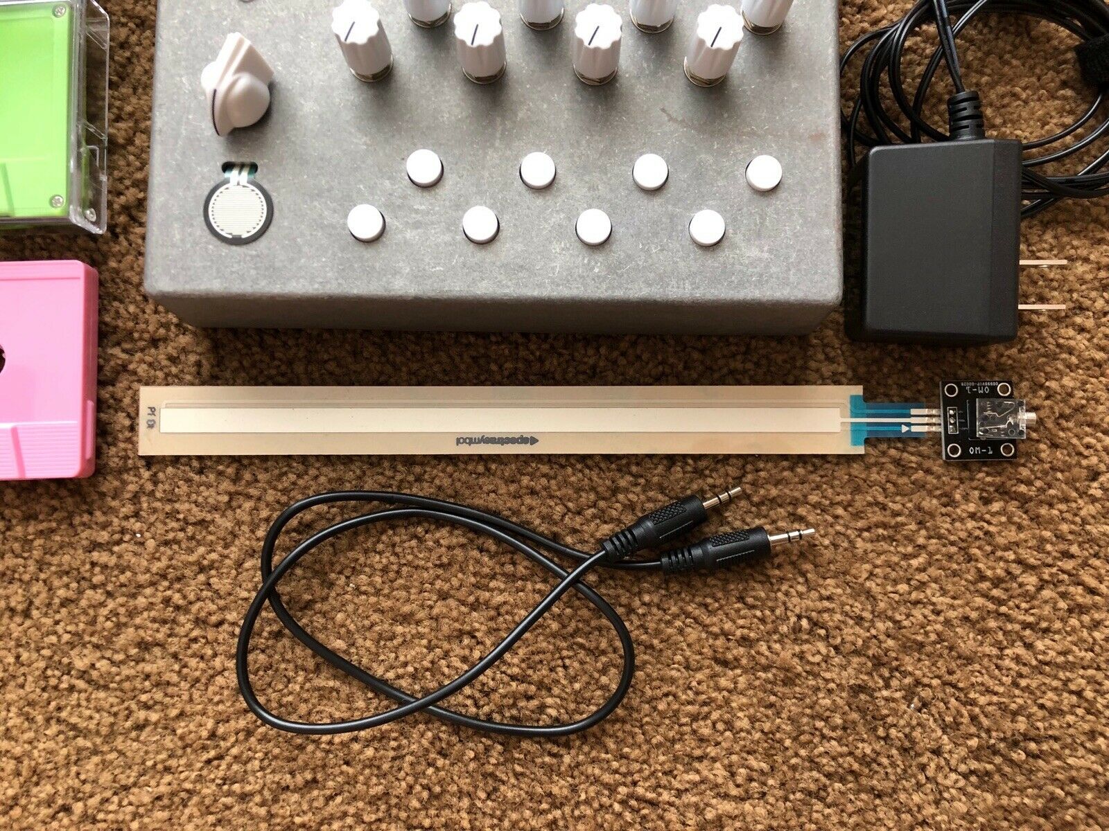 MATRIXSYNTH Onde OM1 Cassette Synthesizer + Accessories