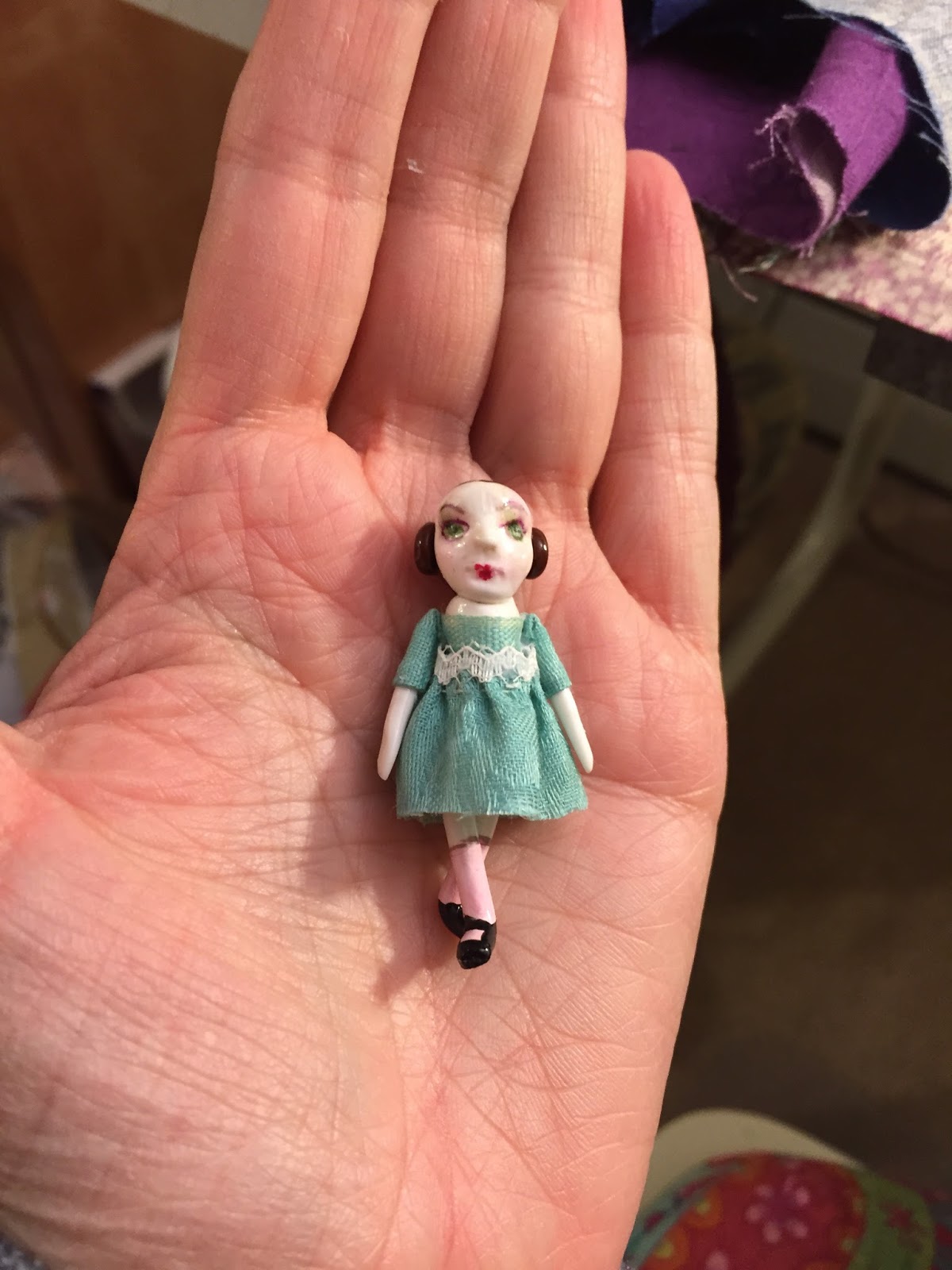 Antique dolls for 112 scale dolls Nature's Soul Miniatures