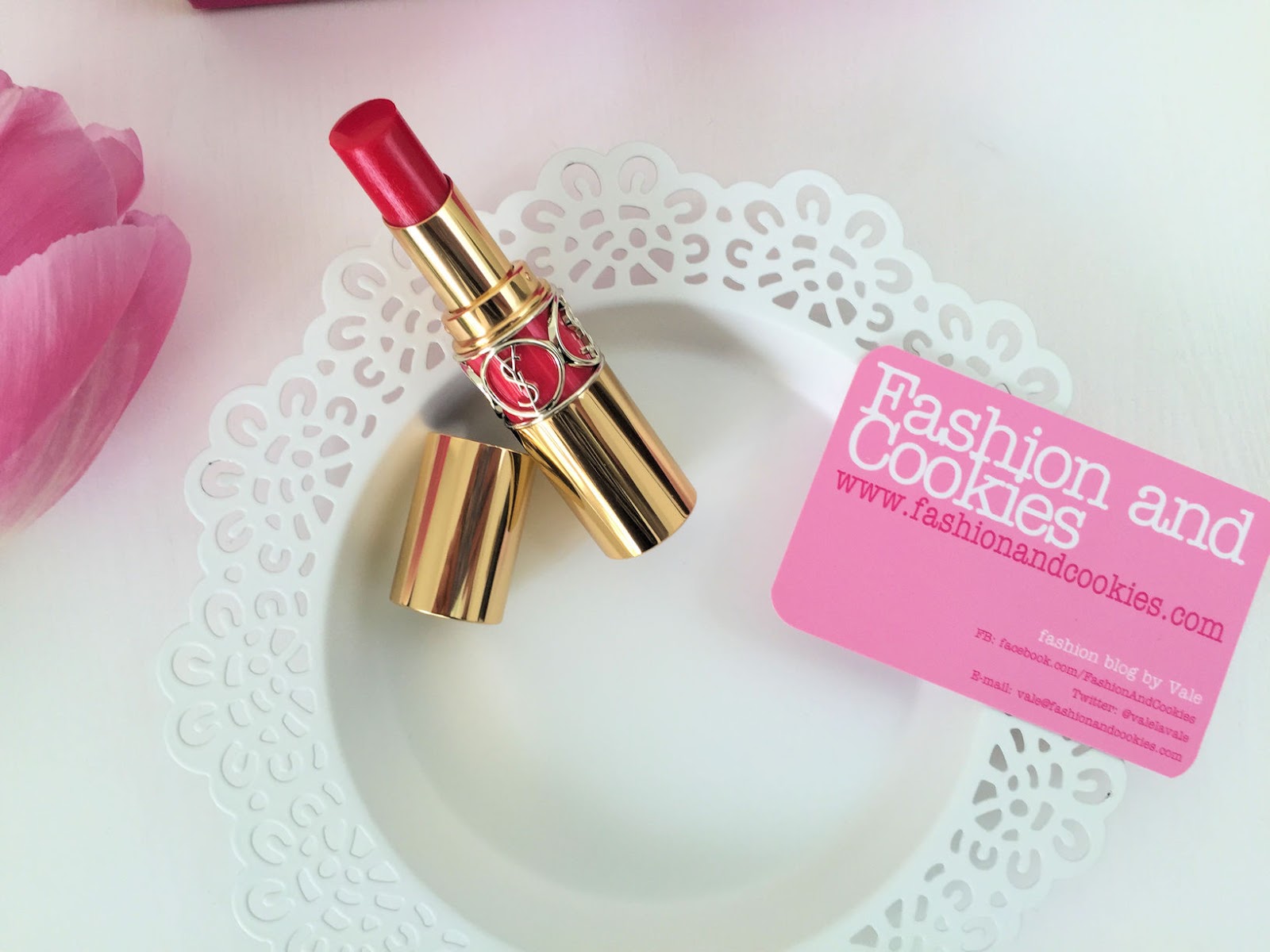 YSL Rouge Volupté Shine lipstick n. 45 rouge tuxedo review on Fashion and Cookies beauty blog, beauty blogger