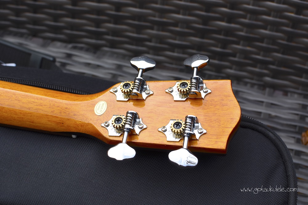 Ohana PKC-50G Concert Pineapple Ukulele - REVIEW