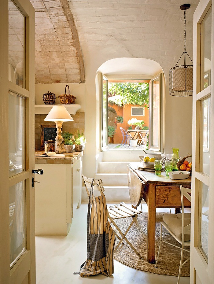 Décor de Provence: The Perfect Ambiance...