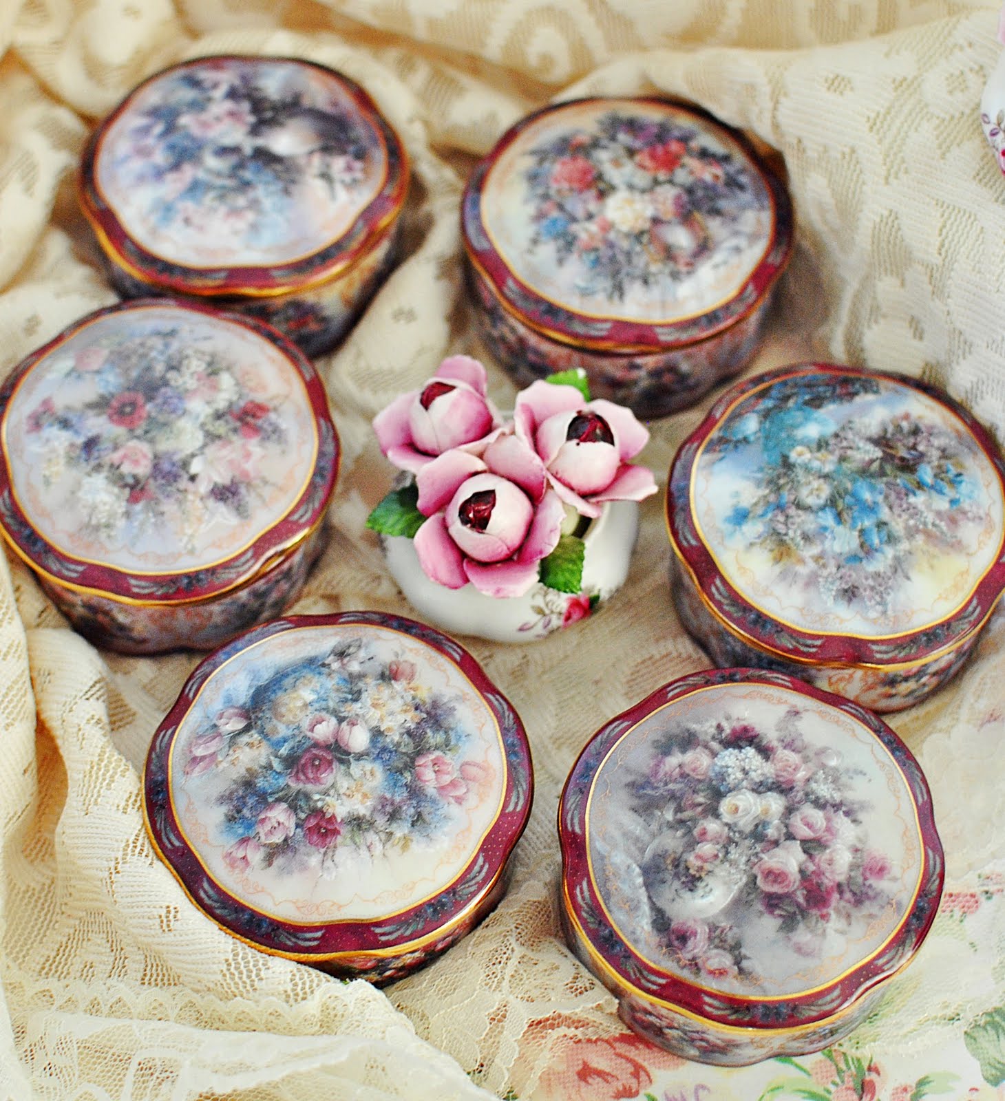 MaMa shop PaPa drop: VINTAGE MUSIC BOX COLLECTION BY LENA LIU