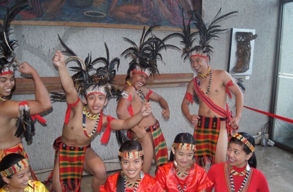THE CLAMOR OF KALINGA: Kalinga Costumes, Kalinga Dance, Taddok