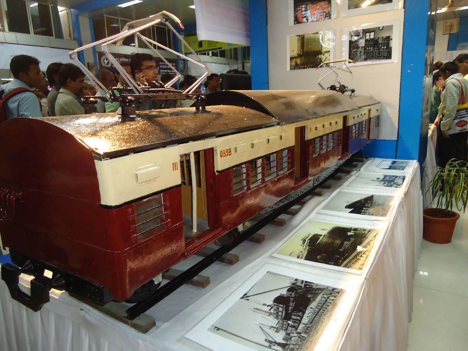 Bombay Railway & History Group Last train on DC power on Western Railway, Mumbai