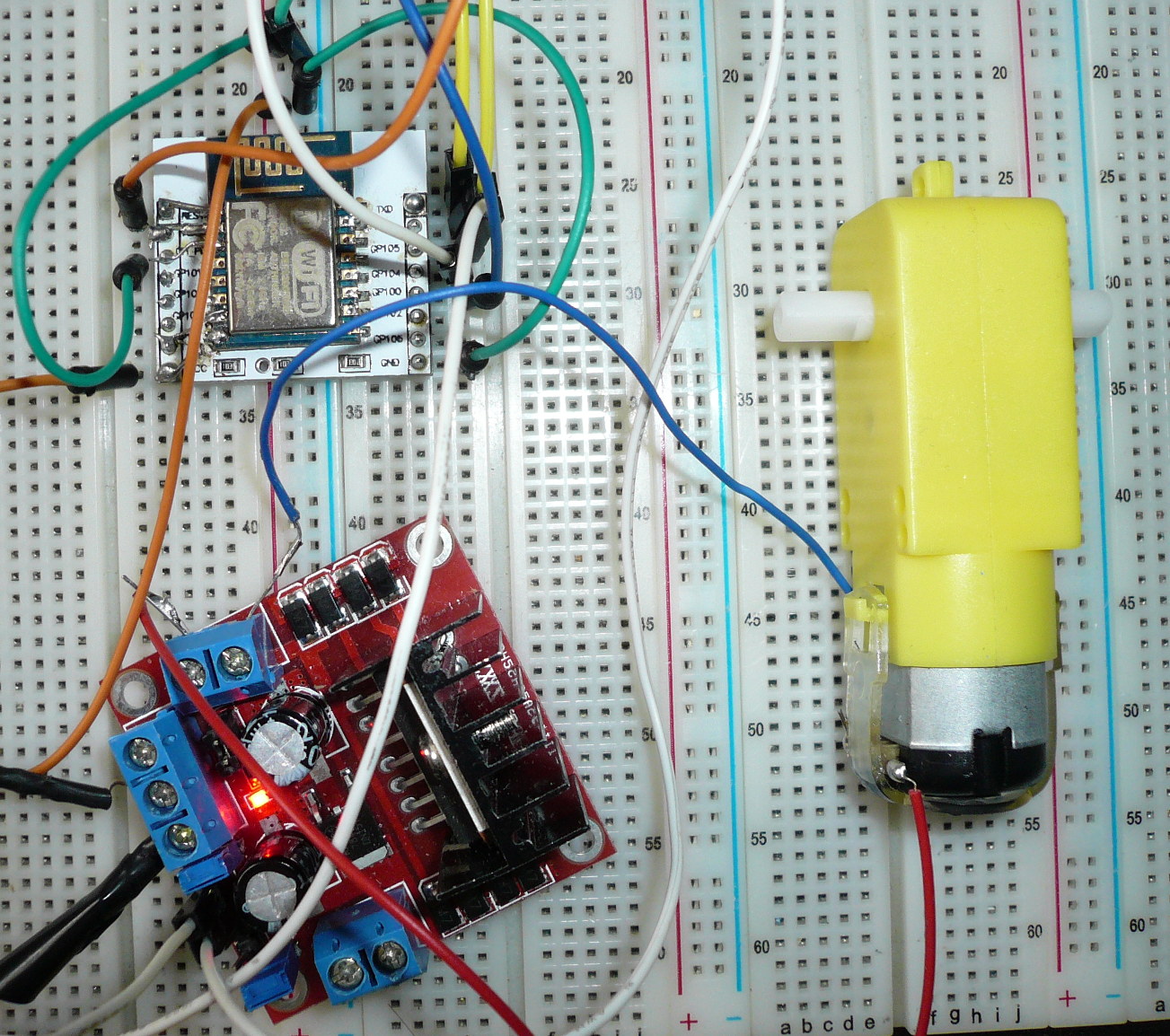 Électronique en amateur: Moteur électrique contrôlé par WiFi (ESP8266 ou  ESP32)
