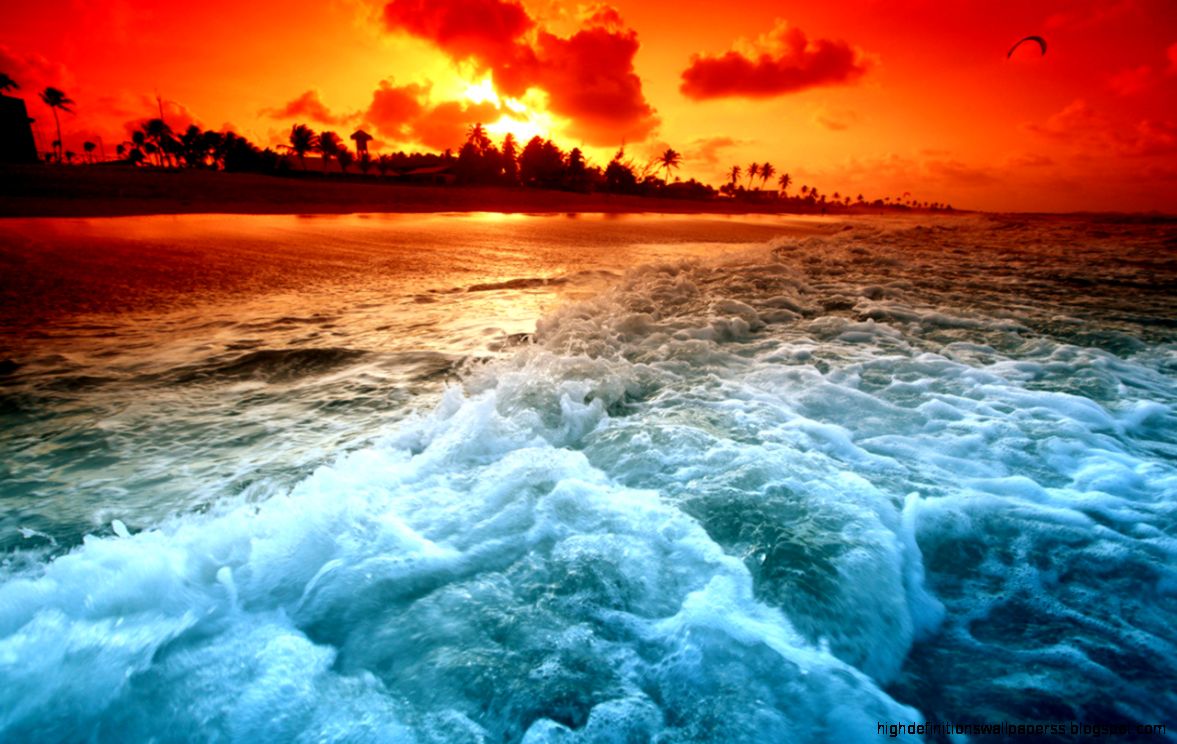 HD Wallpapers 1280x800 » Nature » waves in sunset hd widescreen
