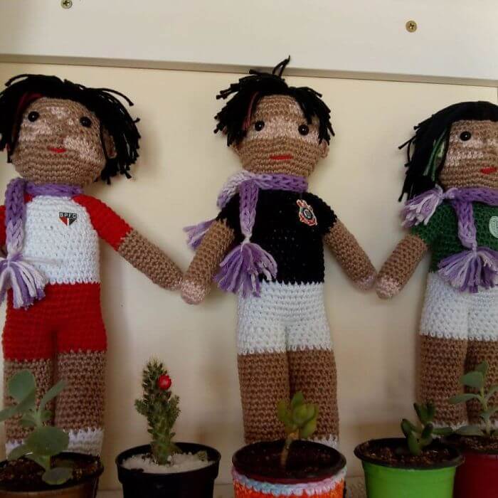 Grandad With Vitiligo Crochets Dolls To Make Kids With The Same Condition Feel Better